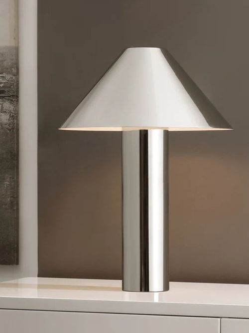 Pia Metal Lamp
