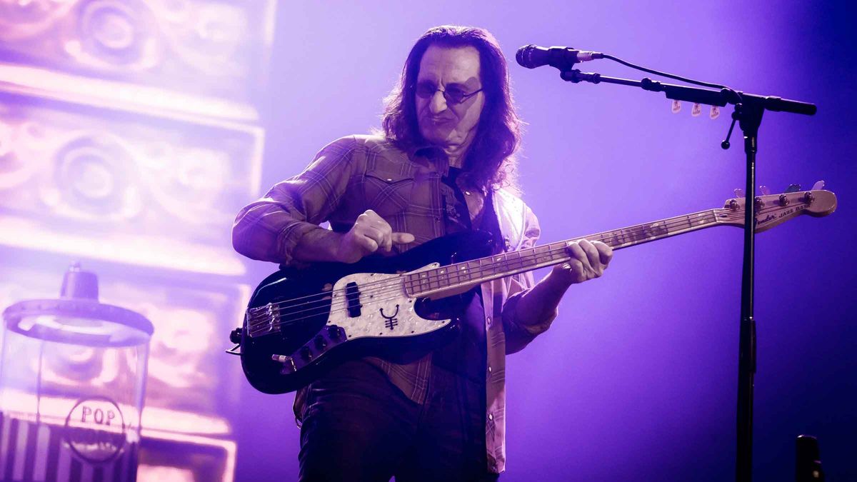 Geddy Lee Talks Rushs 2112 Track By Track Musicradar 0512