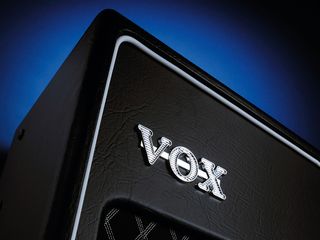 The amp's vinyl covering is neatly applied.