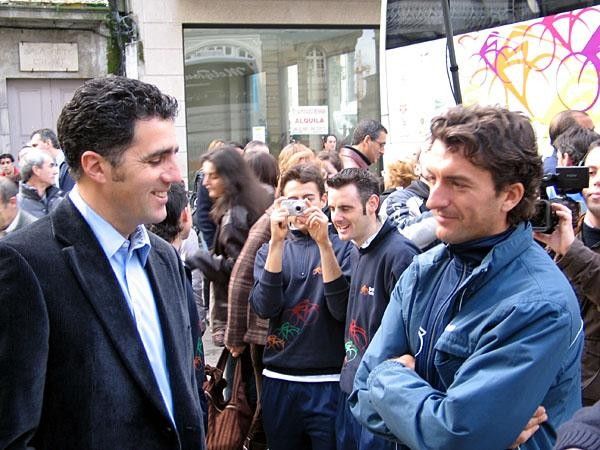 Indurain and Serrano during the team presentation