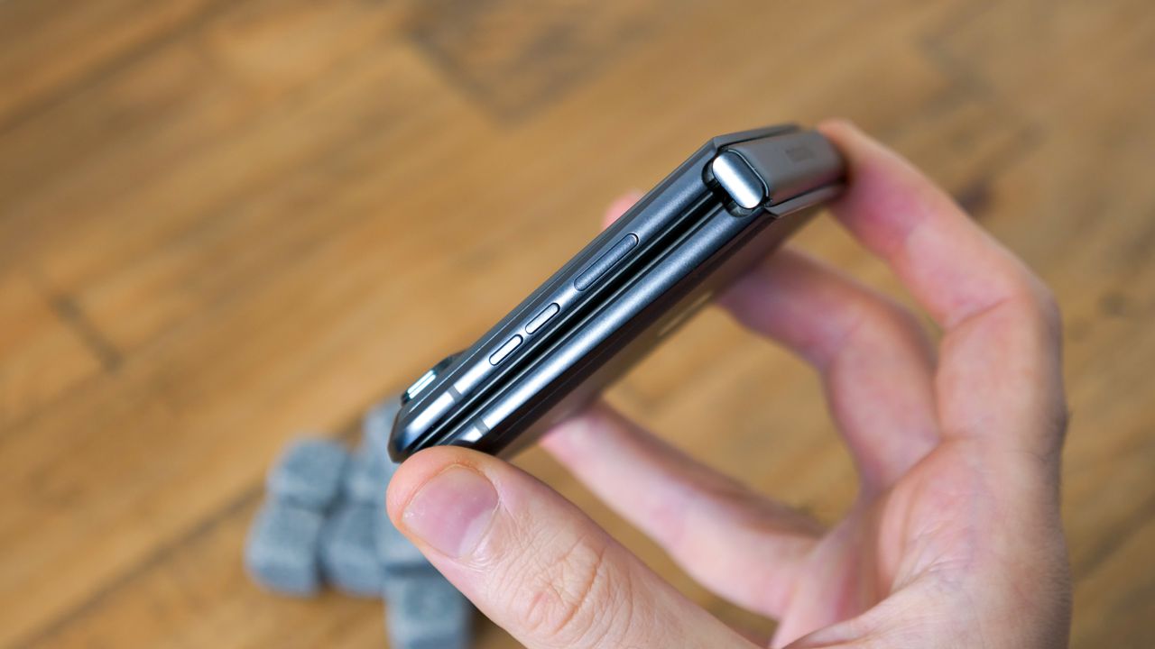 A photo of the Motorola RAZR (2022)