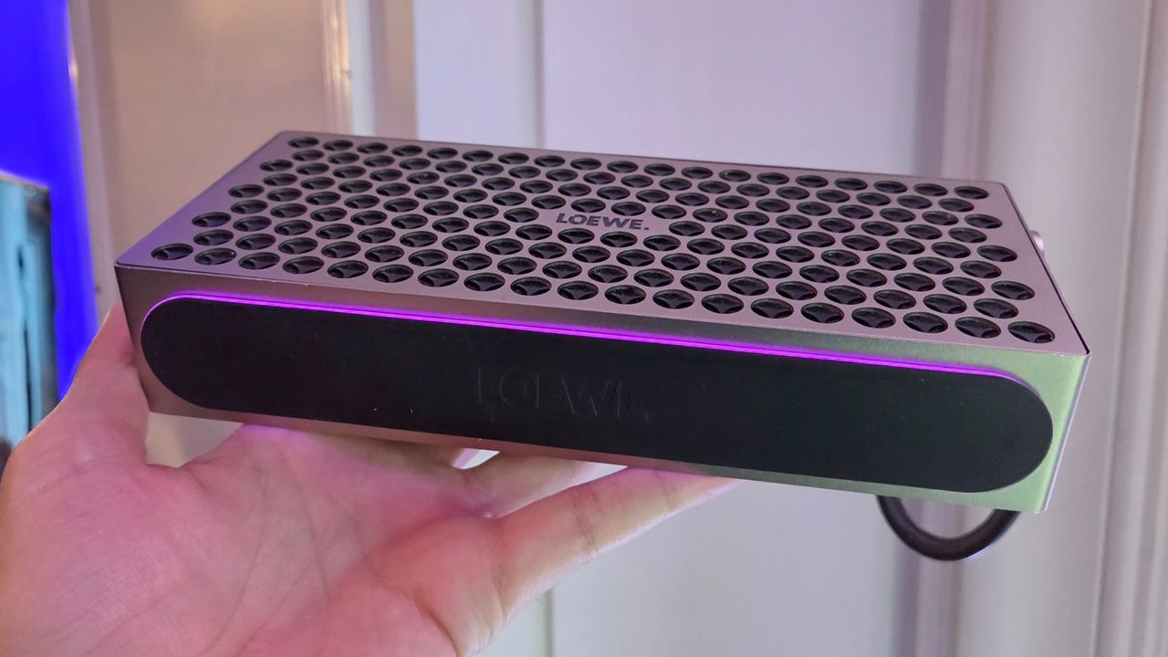 Loewe Neo speaker