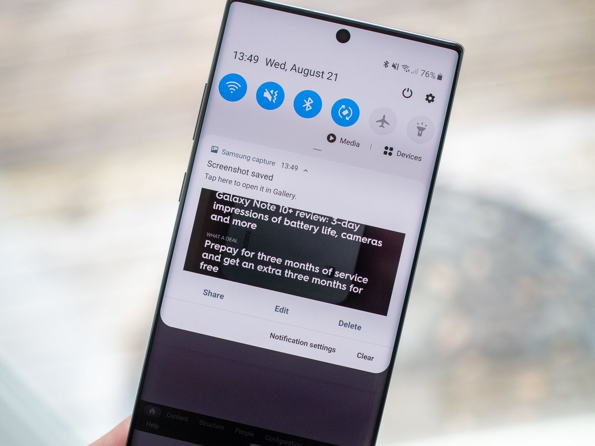 Notifications on a Galaxy Note 10