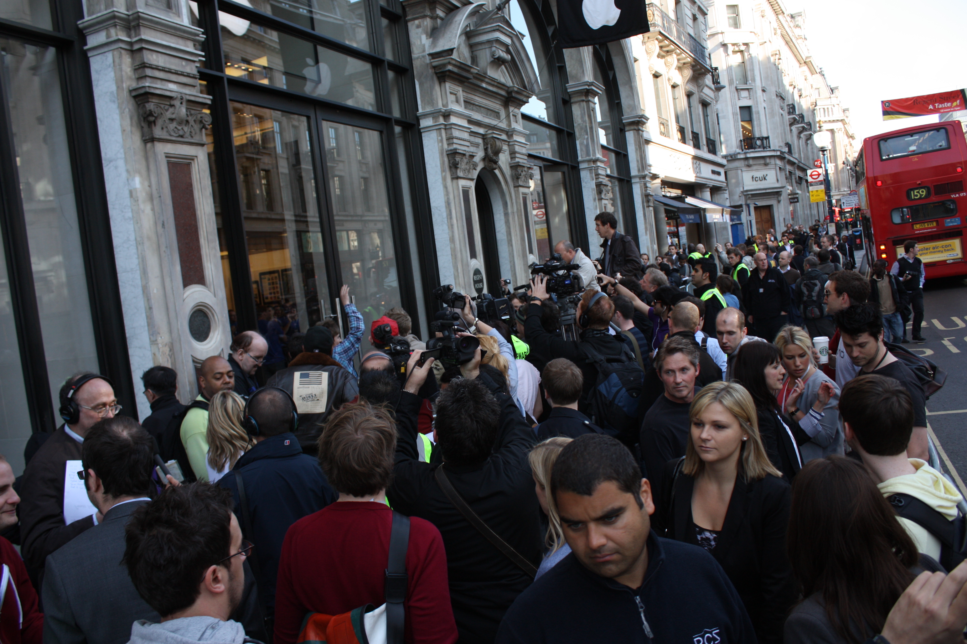 The iPad crowd wait expectantly