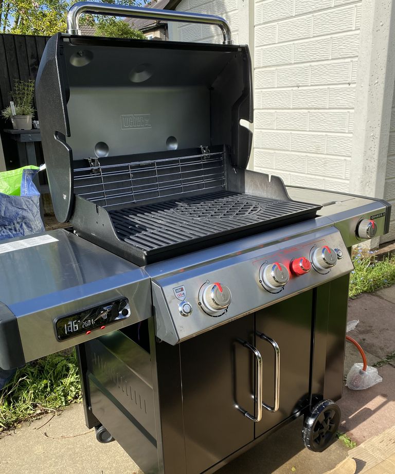 Weber Genesis II EX-335 GBS smart barbecue review: a clever grill for ...