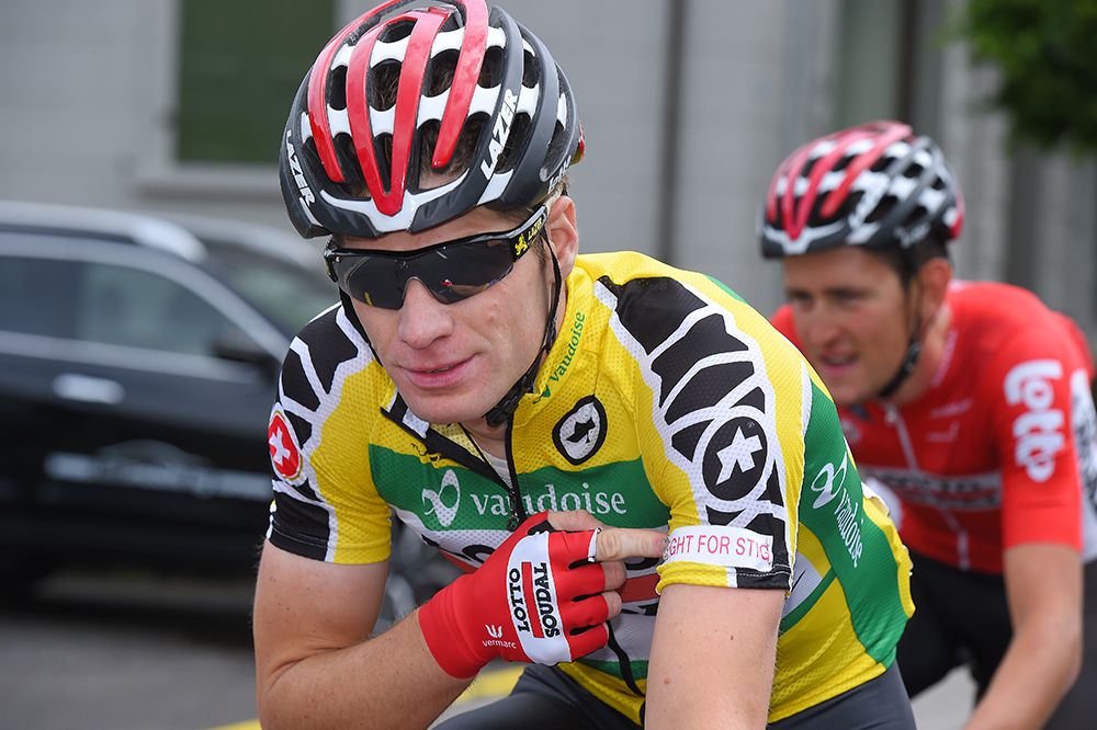 Jurgen Roelandts (Lotto Soudal) fights for Stig