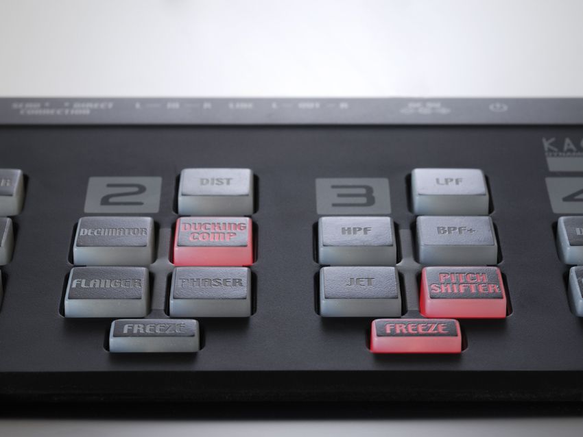 It's better to poke at a spot on the pad when using delays, rather than swiping around.