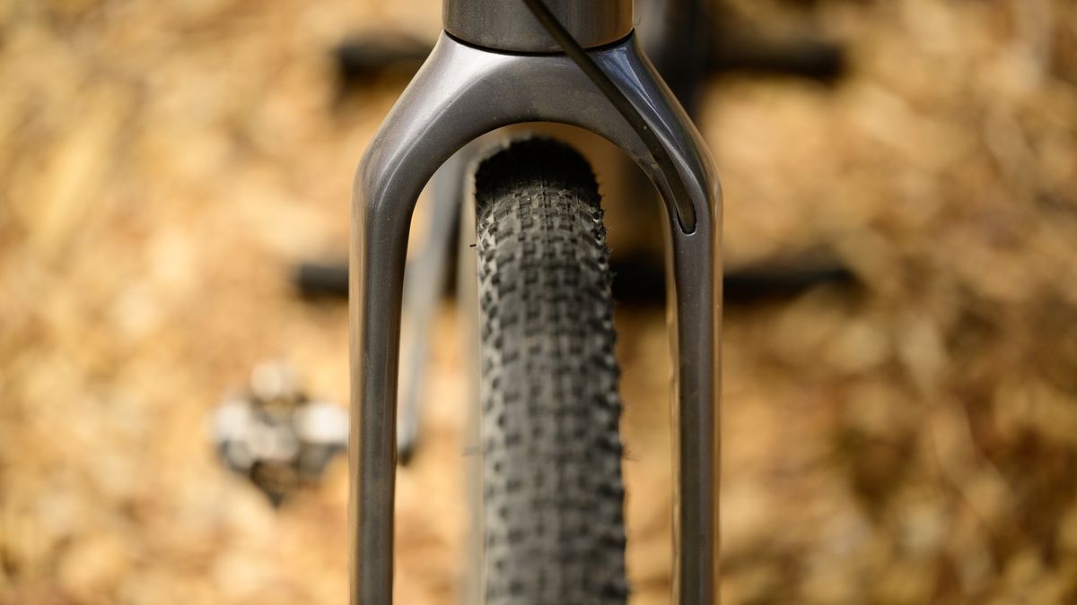 Revel Rover gravel bike front tyre clearance
