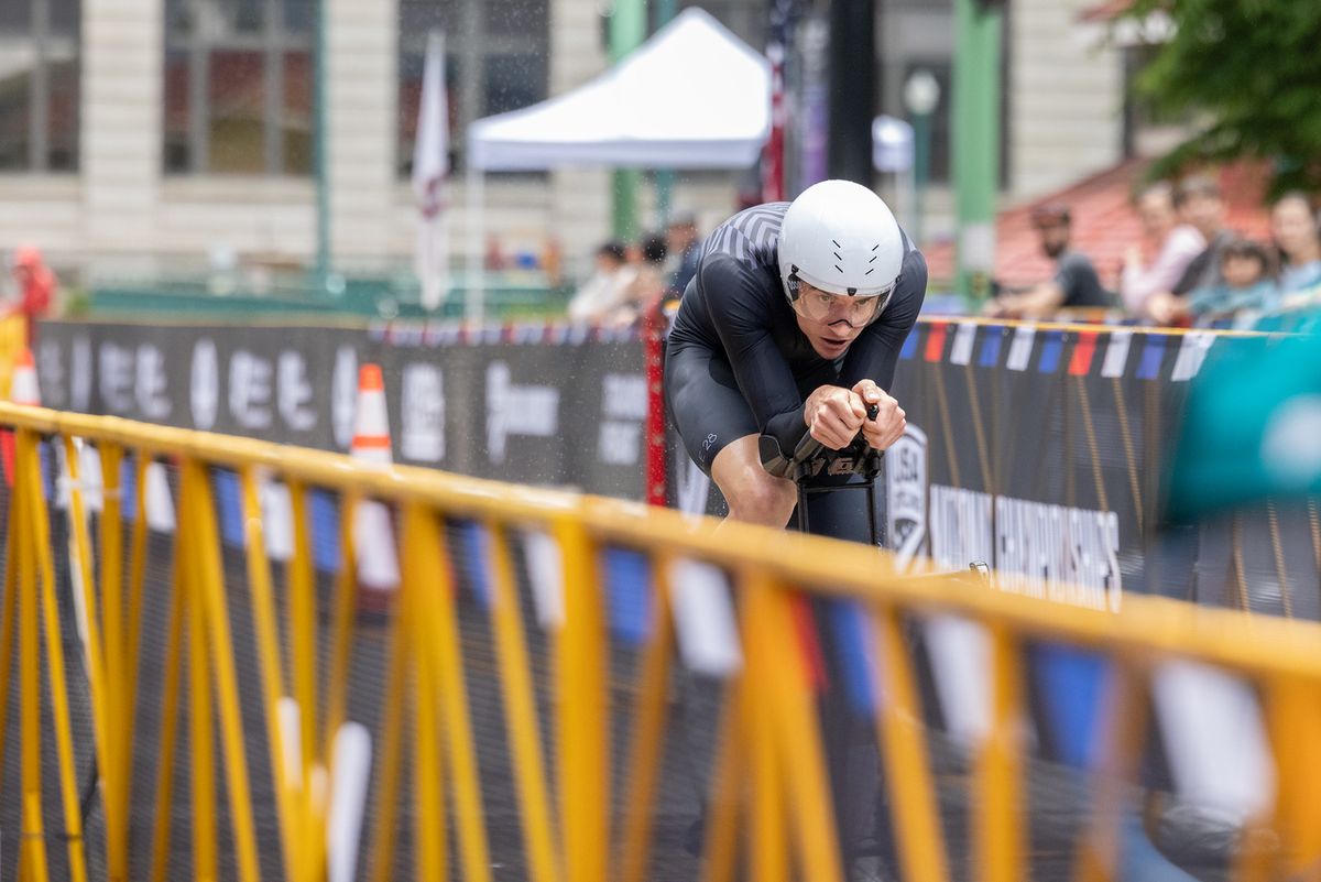 The rain stopped as quickly as it started and most riders in the second wave had dry skies for their second (of 2) laps.