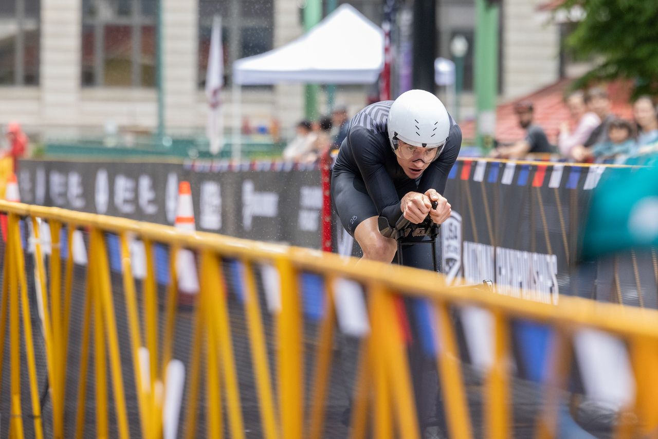 The rain stopped as quickly as it started and most riders in the second wave had dry skies for their second (of 2) laps.