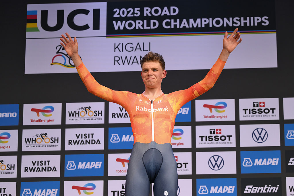 KIGALI, RWANDA - SEPTEMBER 23: Gold medalist Michiel Mouris and Team Netherlands celebrates winning during the medal ceremony after the 98th UCI Cycling World Championships Kigali 2025 - Men Junior Individual Time Trial a 22.6km race from Kigali to Kigali on September 23, 2025 in Kigali, Rwanda. (Photo by David Ramos/Getty Images)