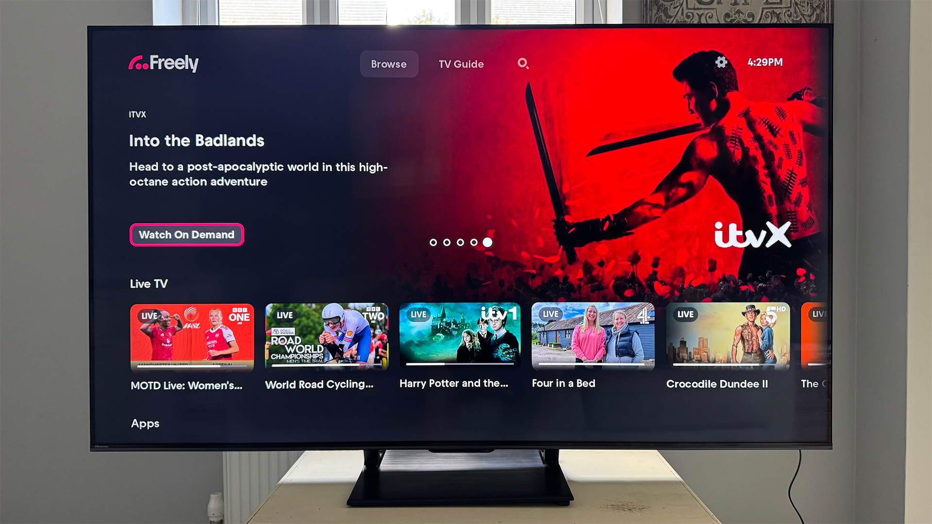 Hisense U7Q Pro Mini LED TV, on screen is Freely homescreen