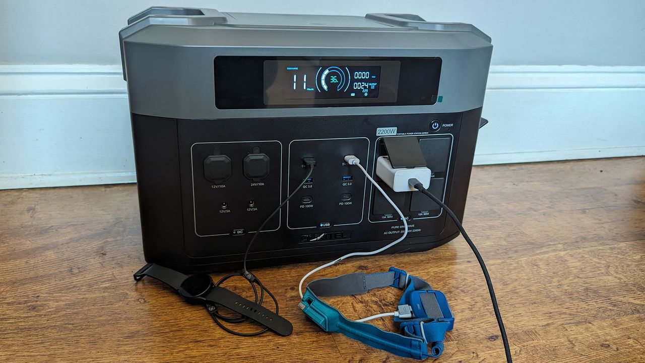 Oukitel B2000 power station review photo