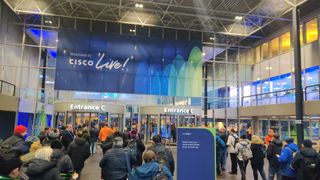 Cisco live queues outside rai amsterdam