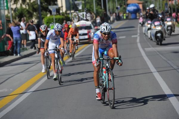 Jackson Rodriguez (Androni Giocattoli) tries to go clear from the break