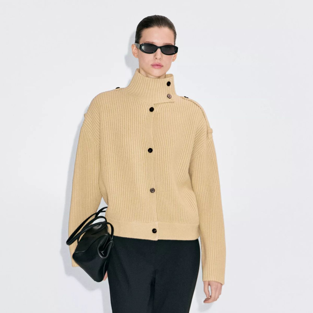 model wearing massimo dutti jacket