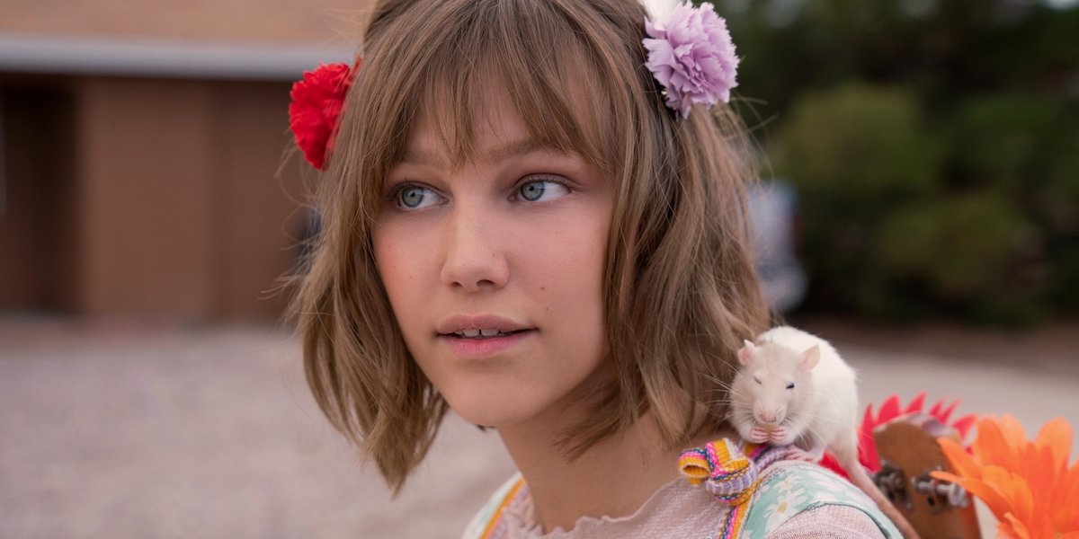 Grace VanderWaal as Stargirl