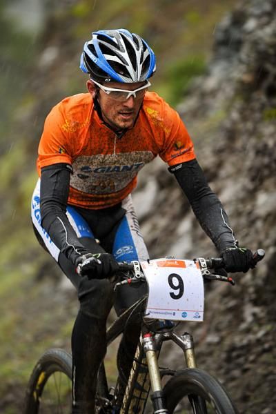 Jan Skarnitzl (DIMP Giant) races to third place.