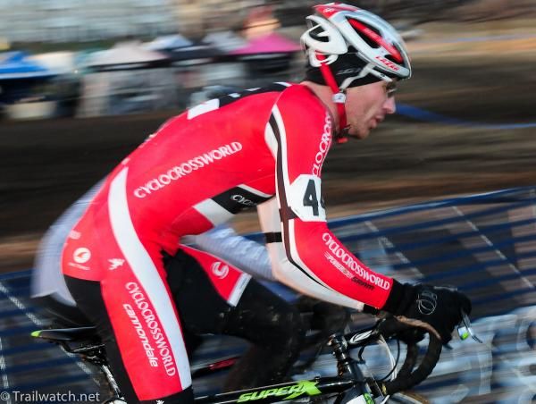 Dylan McNicholas (Cyclocrossworld.com) with one lap to go in the 30-34 race