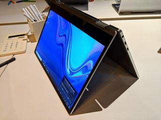 Samsung Notebook 9 Pro Tent Mode