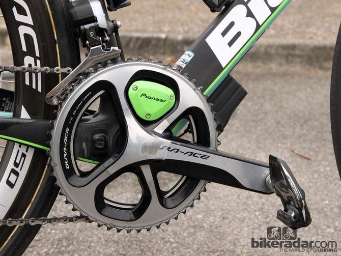 The Shimano Dura-Ace crankarms are fitted with Pioneer's latest power meter and 53/44-tooth chainrings