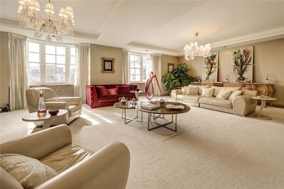 Curious Questions: Why do the numbers in London postcodes make no sense ...