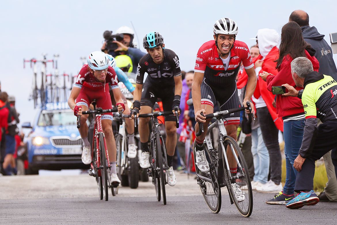 Alberto Contador in the GC favourites group on the 11th stage of the Vuelta a Espa&ntilde;a