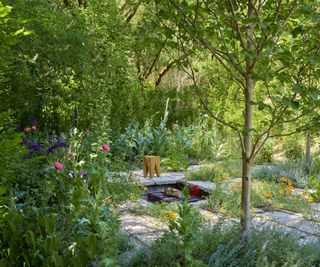 woodland paved garden by surfacedesign