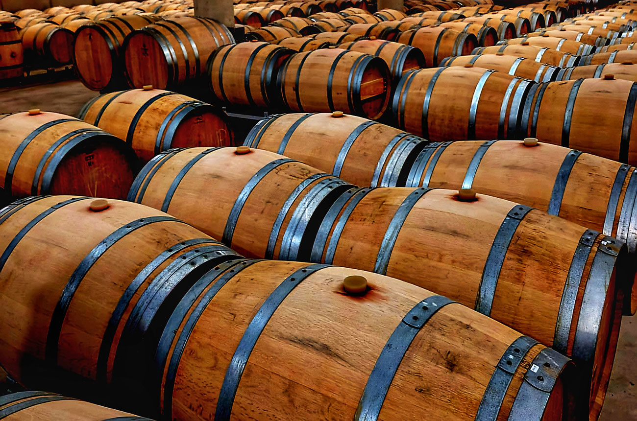 oak wine barrels