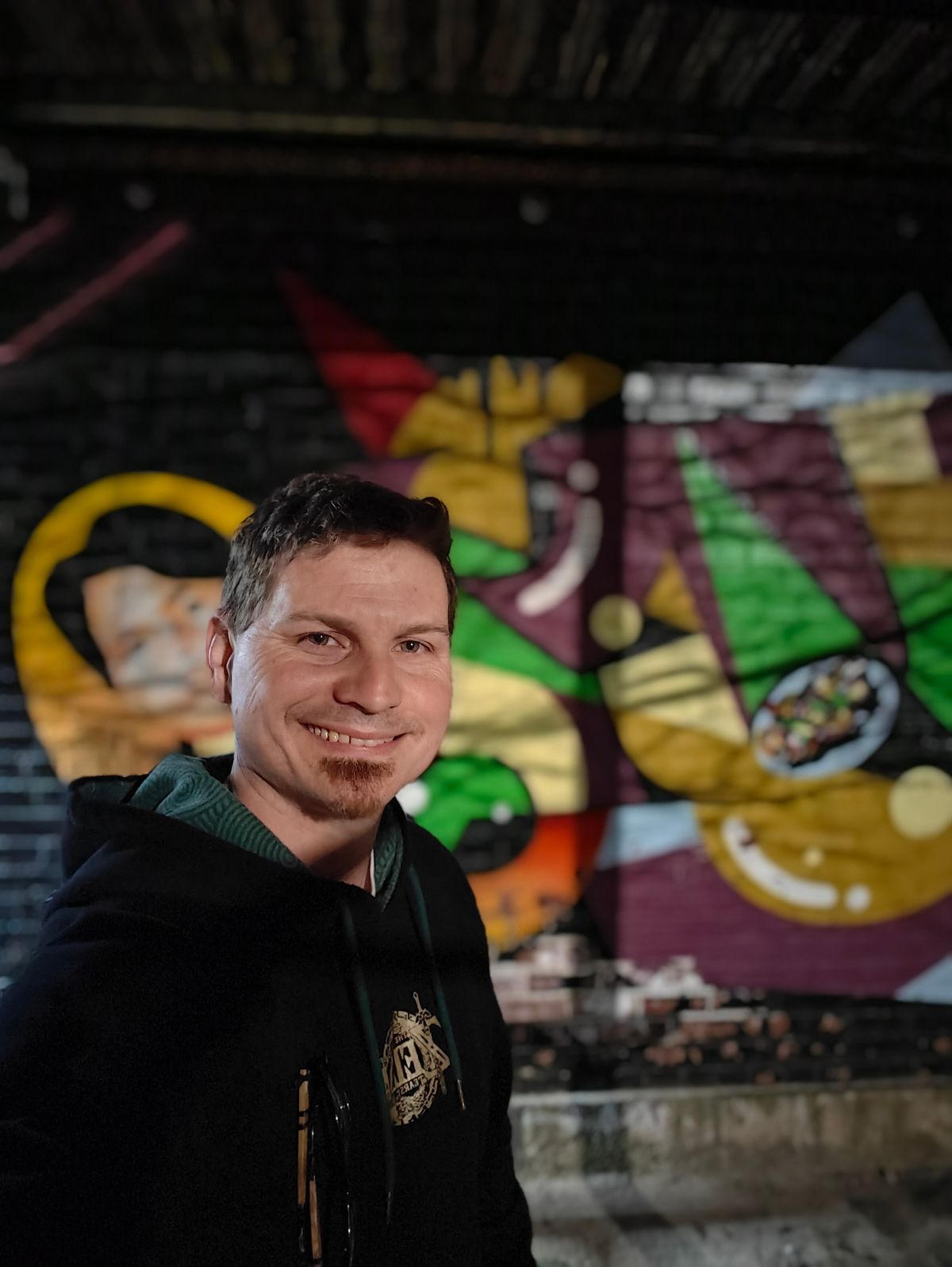 OnePlus 12 front-facing portrait camera sample
