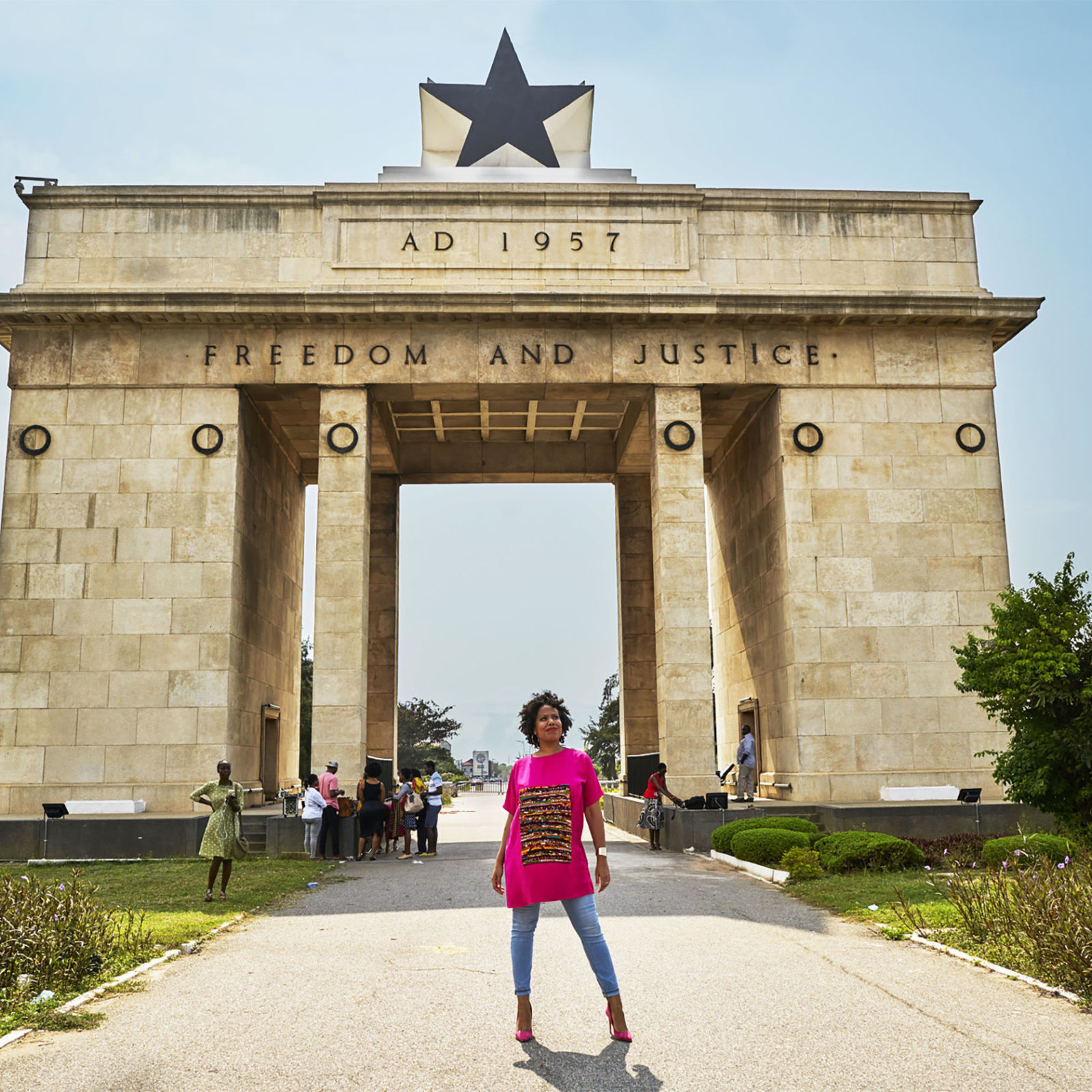 Architecture, Tourism, Landmark, Travel, Vacation, Arch, Monument, Sidewalk, Memorial, Pedestrian, 