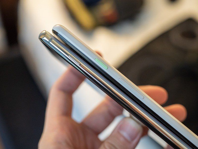 Galaxy S10+ and Pixel 3 XL