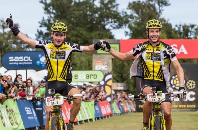 Kristian Hynek and Robert Mennen (Topeak-Ergon Racing) crossed the line together