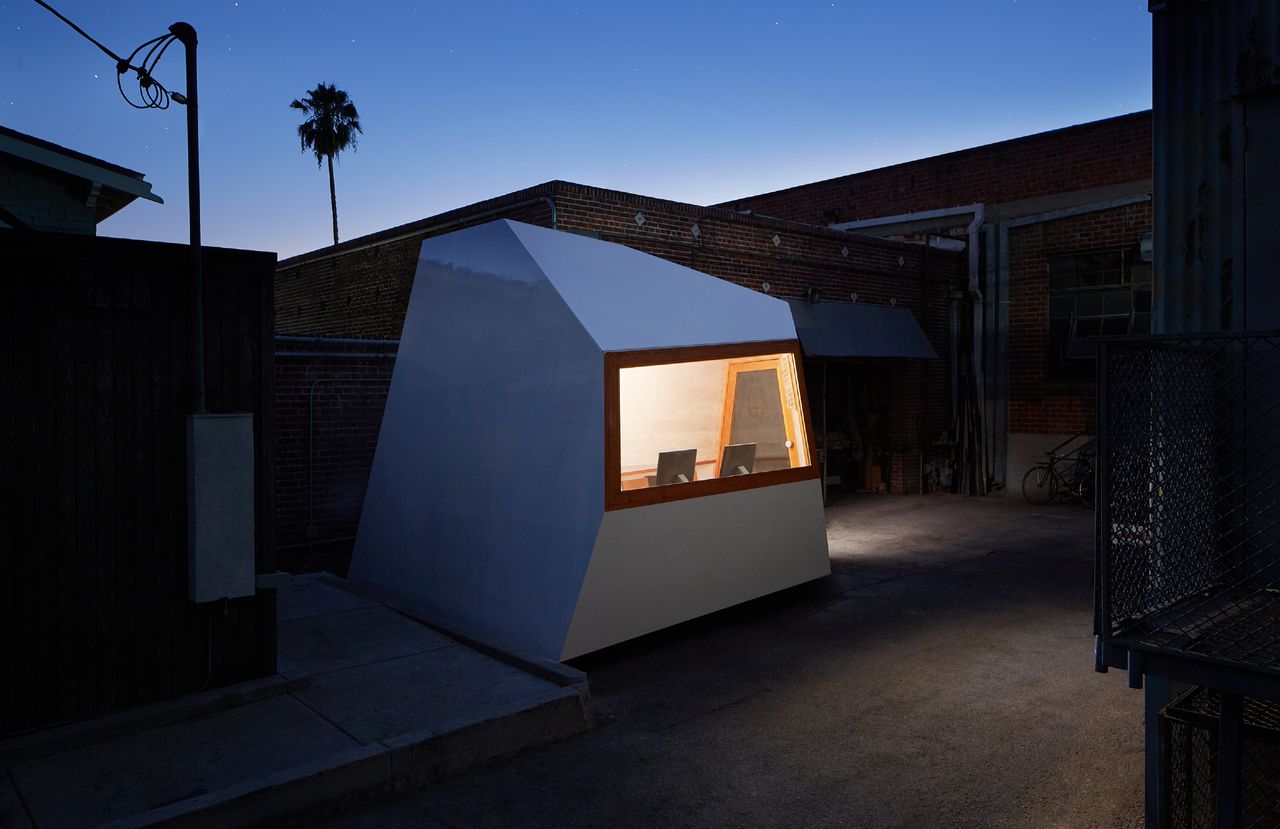 The ‘Lighthouse’ micro-building is a small yet versatile office space for LA based architecture and design studio Knowhow Shop. 