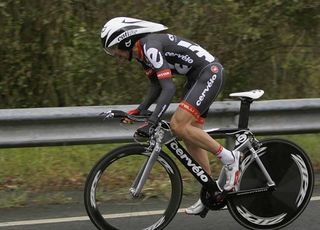 Carlos Sastre in the time trial in Pays Vasco.
