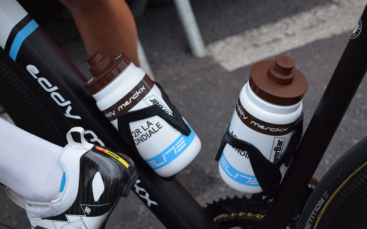 AG2R La Mondiale use bottle cages from Elite