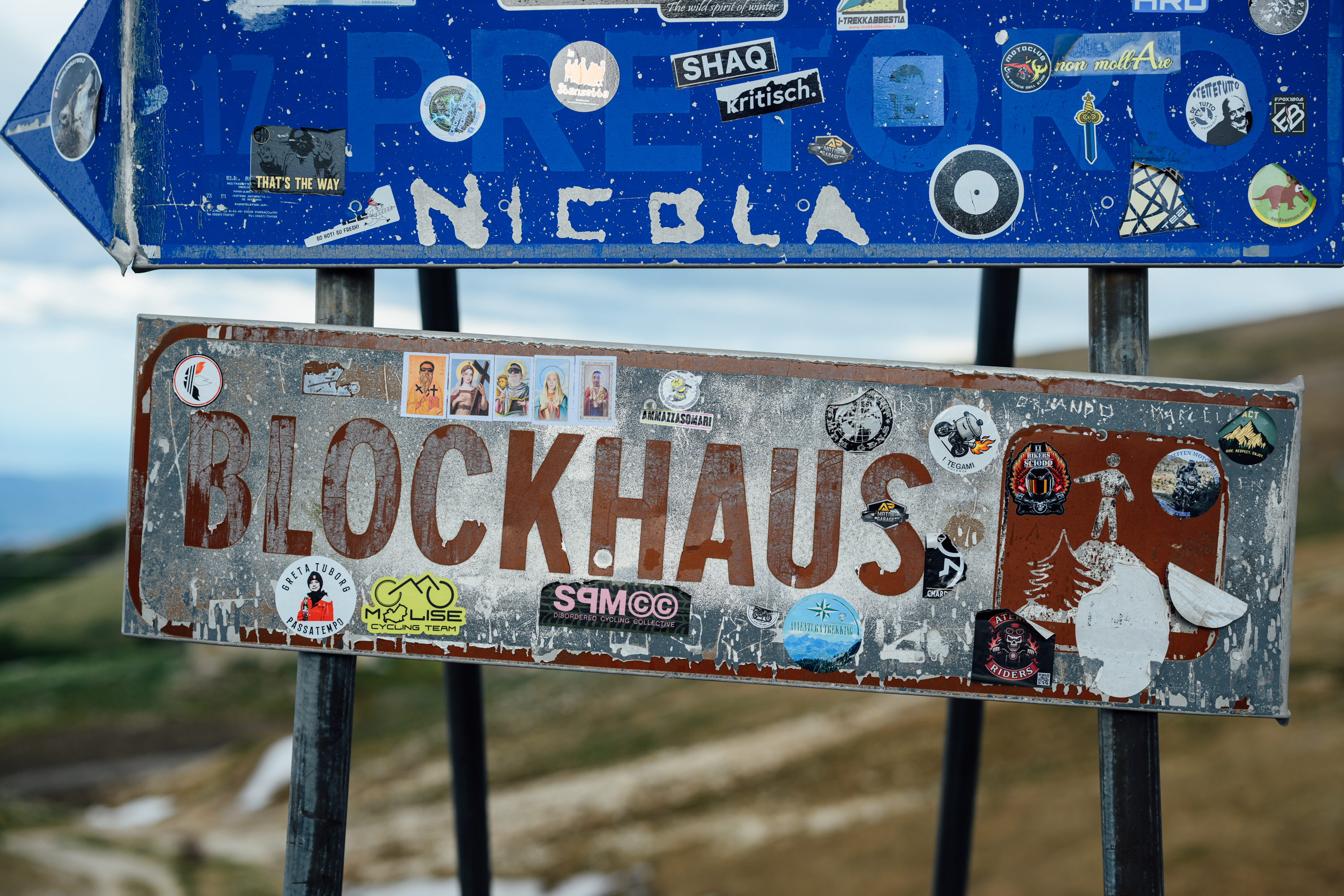 The road sign to the Blockhaus. Images from 2026 Giro d'Italia stage 7 to Blockhaus
