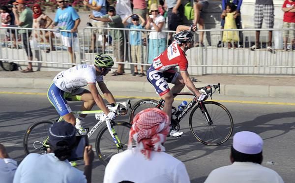 Andr&eacute; Greipel (Lotto Belisol) wins stage 4 ahead of Peter Sagan (Liquigas-Cannondale)