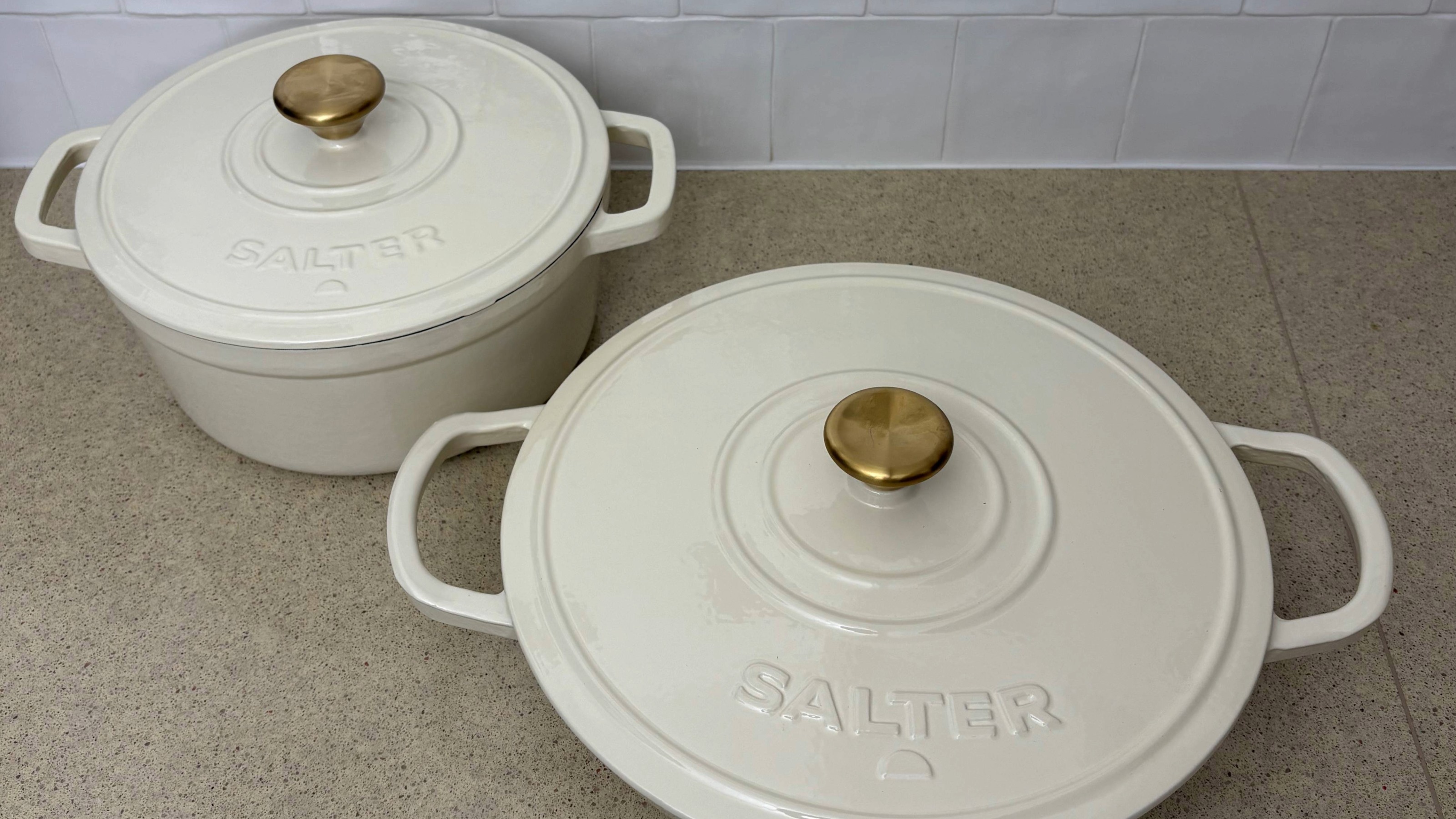 Salter Cast Iron Casserole 