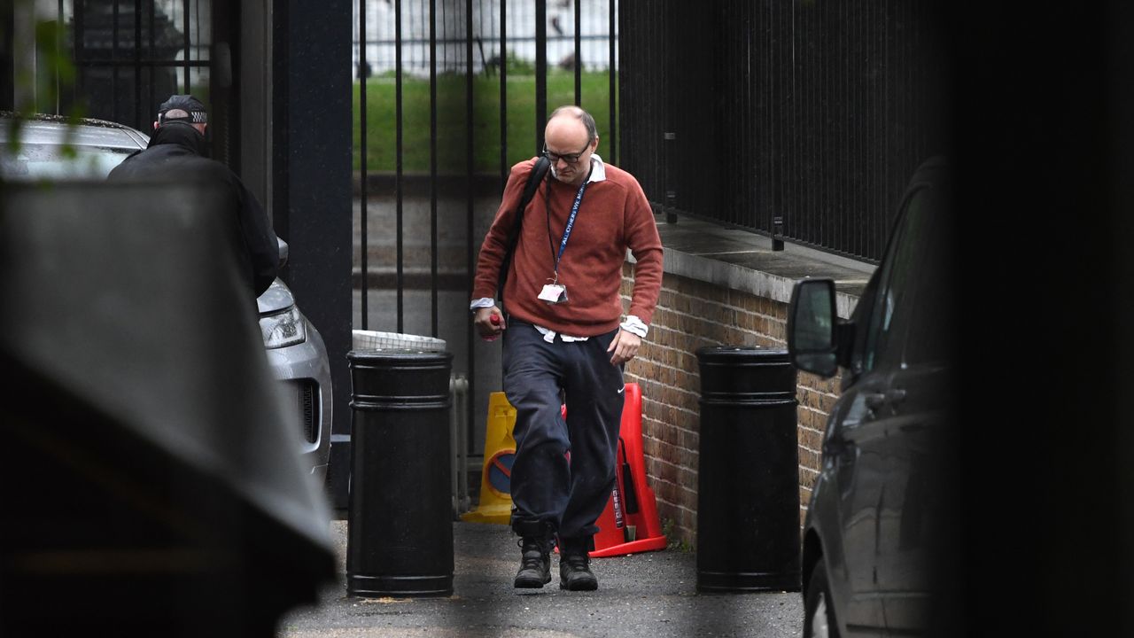 Dominic Cummings arrives at Downing Street