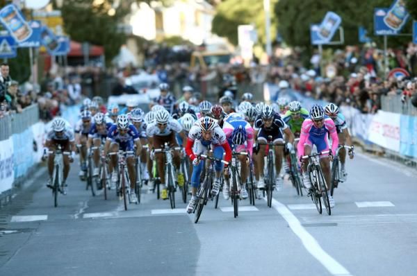 Ginanni surges towards the finish line
