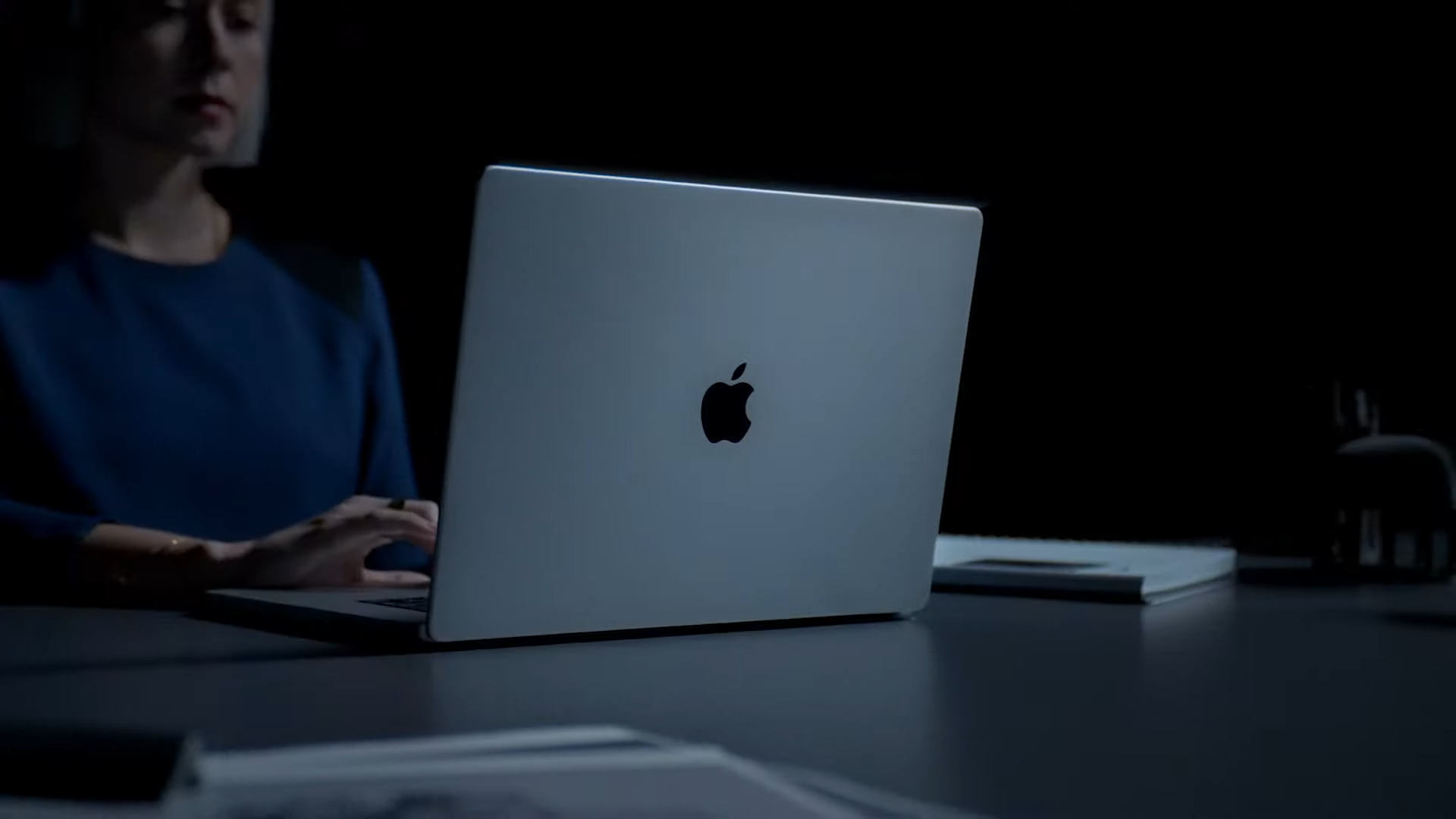 MacBook Pro 14 vs. Dell XPS 13: Which premium laptop should you buy