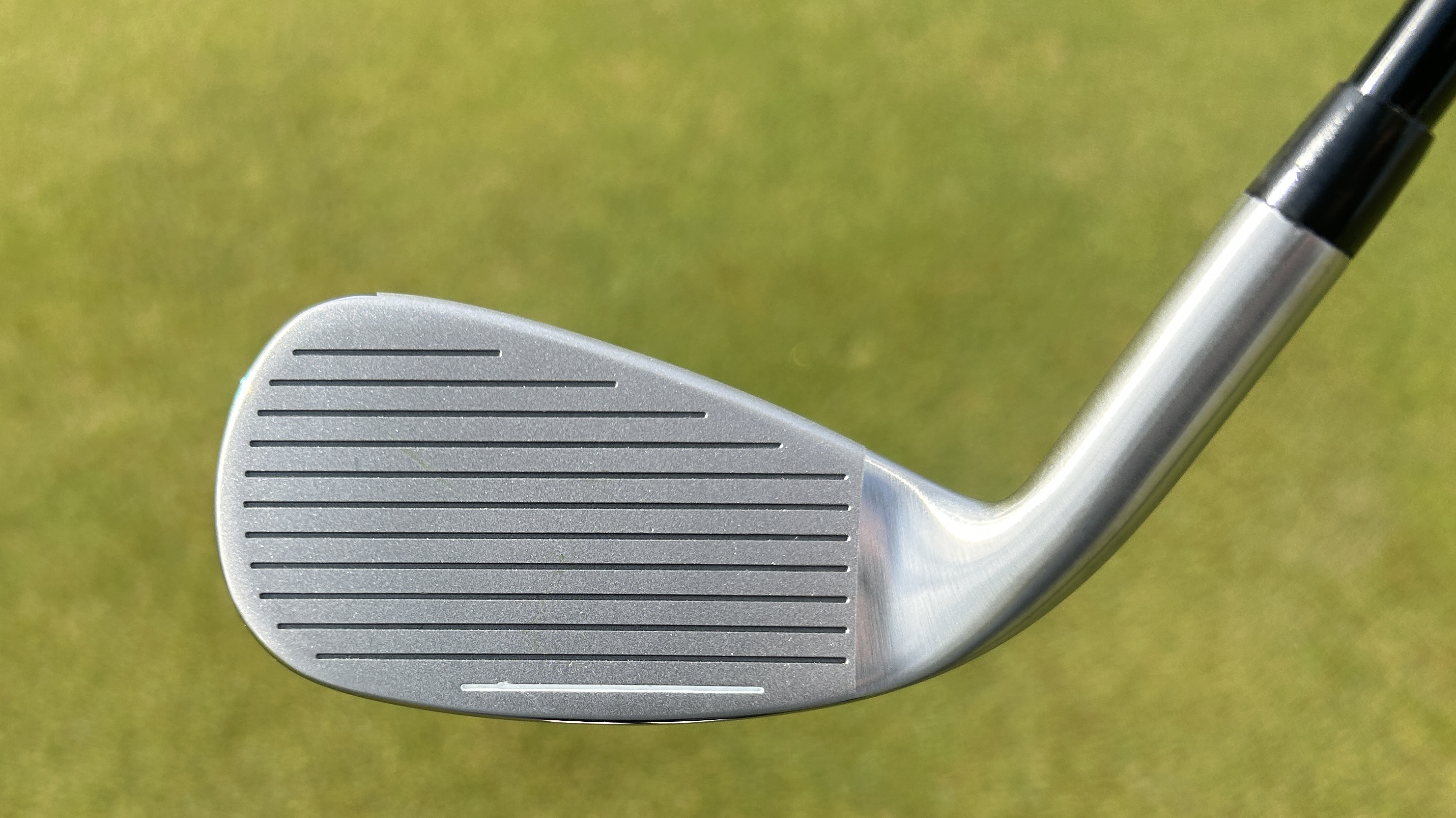 Photo of the Tour Edge Hot Launch Max D Ironwood