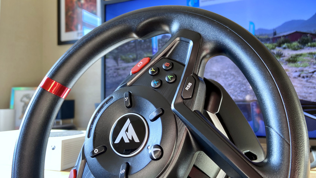 Thrustmaster T128 wheel connected to an Xbox Series S