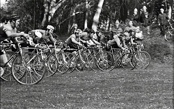 The start line, &#039;70s style, in Golden Gate Park. Five-time national champ Laurence Malone is on the far left.