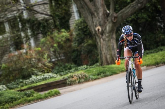 Alison Tetrick (Twenty 16) heads out on her solo break.