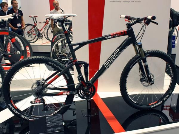 BMC says its new FS01 dual-suspension racer weighs just 1900g (4.19lb) for a large-sized frame with the included Fox rear shock.