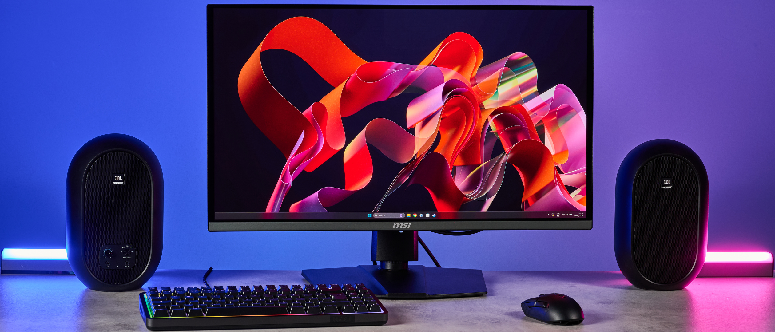 من دو هفته با مانیتور 4K OLED 240 هرتز MSI و یک هیولا برای بازی و بهره وری گذراندم