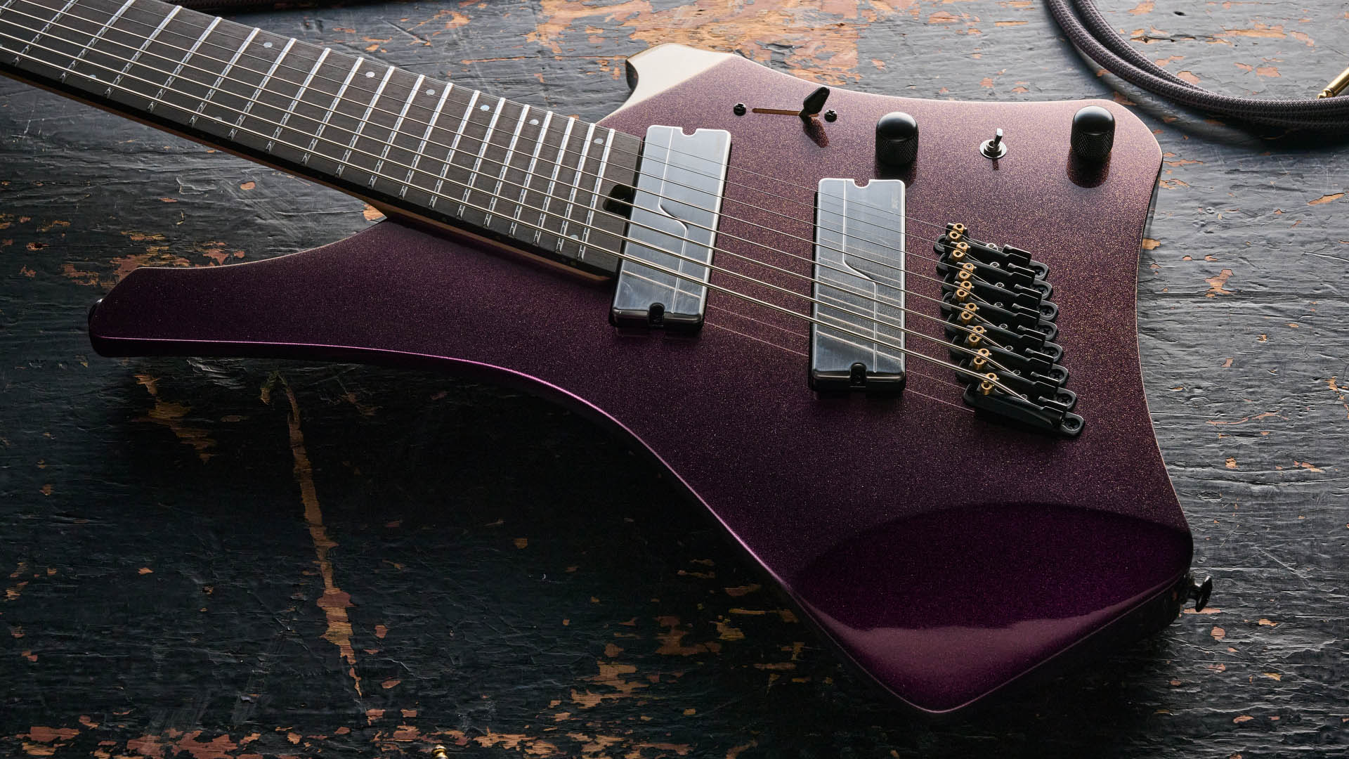 Ibanez A528