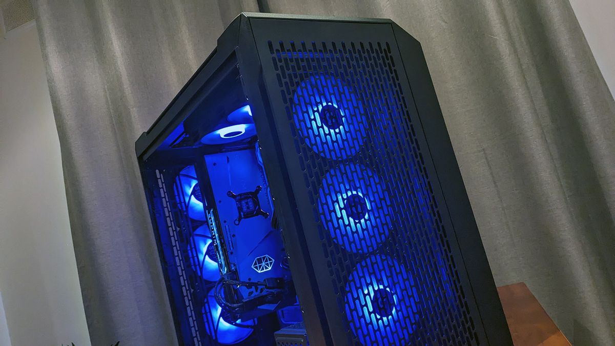 Thermaltake CTE C750 with extra CT140 fans